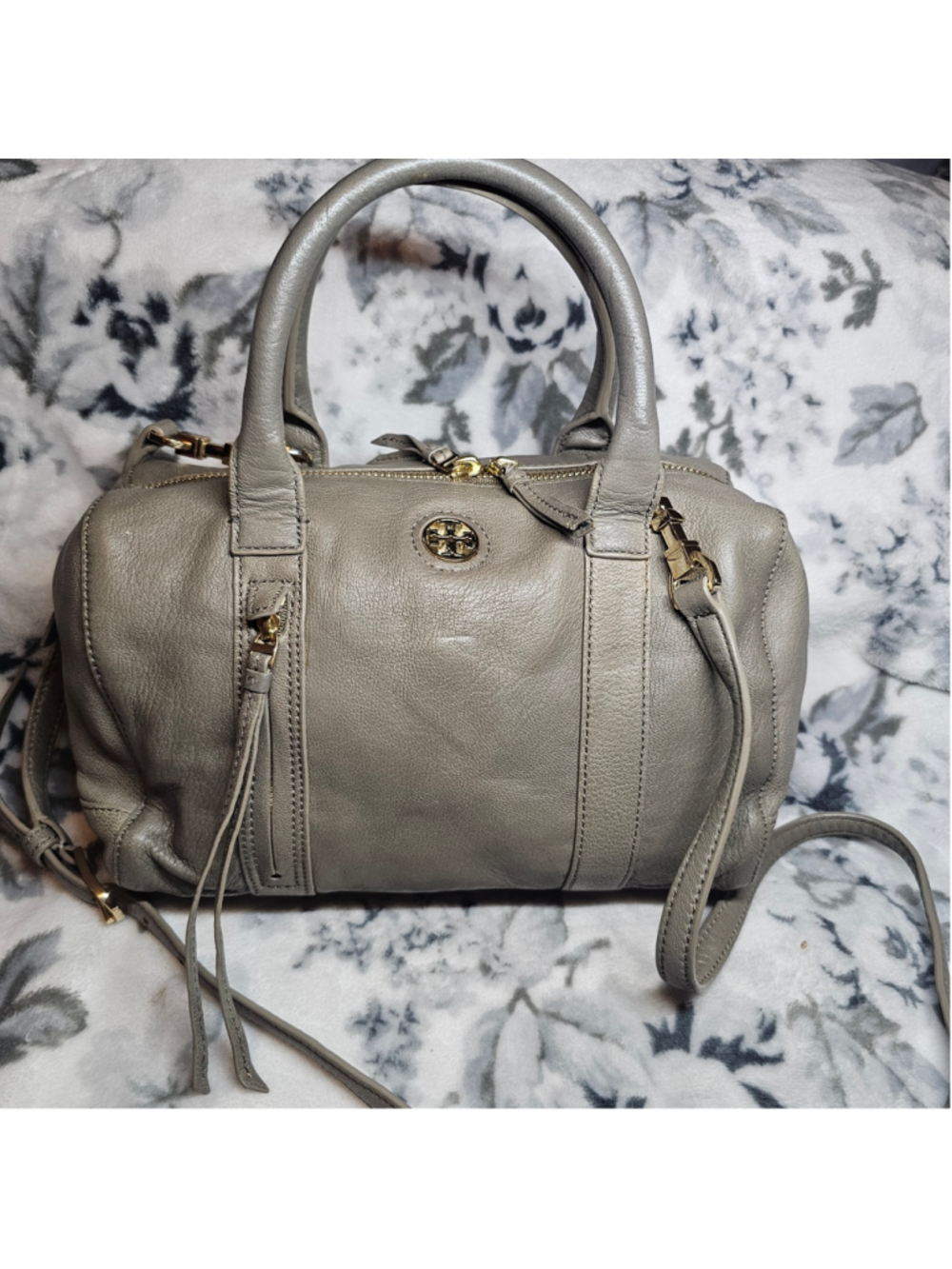 Tory Burch Grey Pebbled Leather Amanda Satchel Crossbody Bag